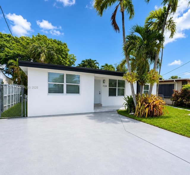 7239 NW Third St, Miami FL 33126 - Miami, FL - Photo 3