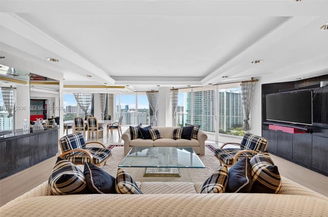 19707 Turnberry Way, Aventura FL 33180 - Aventura, FL - Photo 4