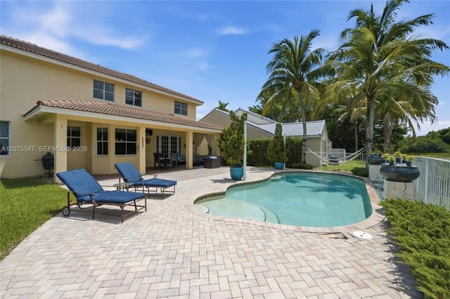 861 Crestview Cir, Weston FL 33327 - Weston, FL - Photo 3