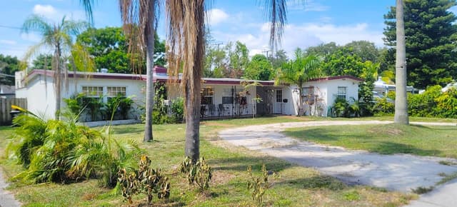 213 SW 3RD Place, Dania Beach FL 33004 - Dania Beach, FL - Photo 3