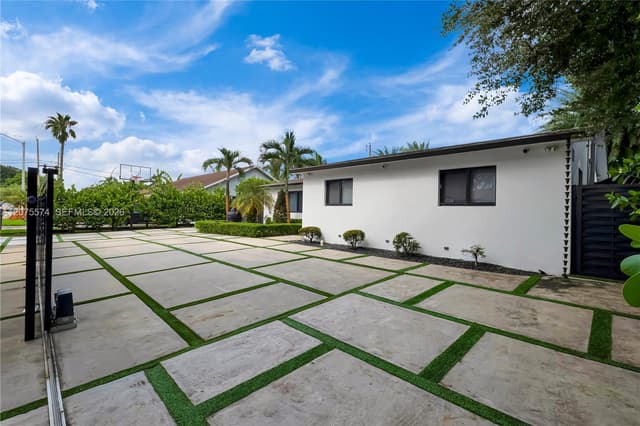 1721 SW 96th Ave, Miramar FL 33025 - Miramar, FL - Photo 7