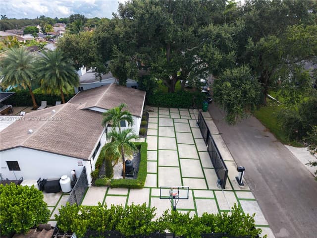 1721 SW 96th Ave, Miramar FL 33025 - Miramar, FL - Photo 5