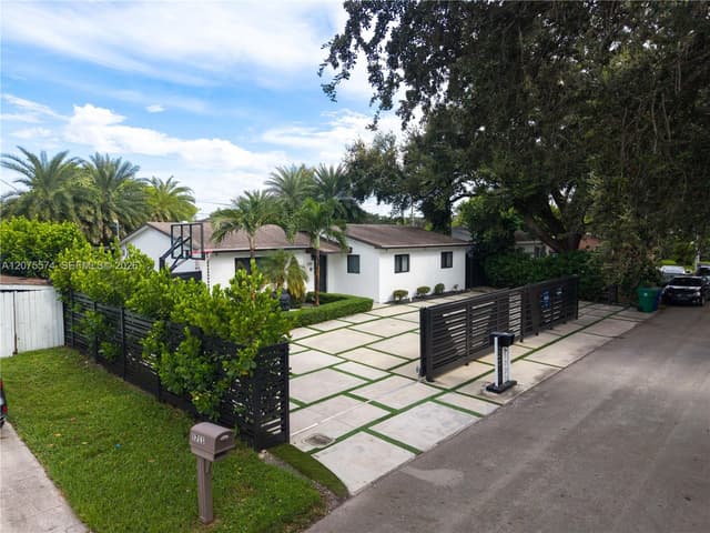 1721 SW 96th Ave, Miramar FL 33025 - Miramar, FL - Photo 4