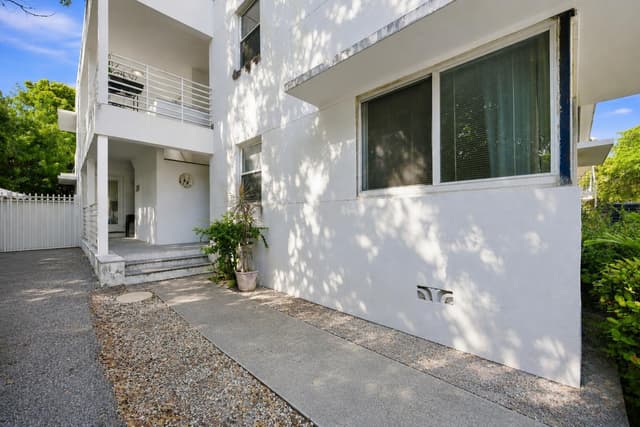 1170 71ST Street, Miami Beach FL 33141 - Miami Beach, FL - Photo 2