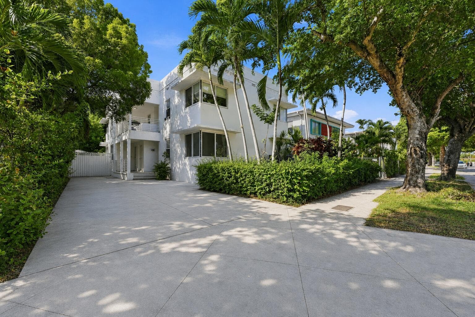 1170 71ST Street, Miami Beach FL 33141 - Miami Beach, FL - Photo 1