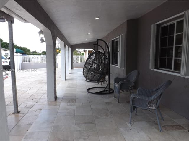217 W 34th St, Hialeah FL 33012 - Hialeah, FL - Photo 5
