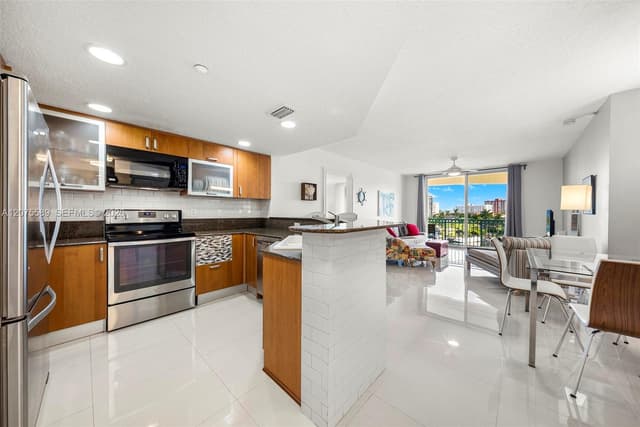 201 Golden Isles Dr # 505, Hallandale Beach FL 33009 - Hallandale Beach, FL - Photo 7