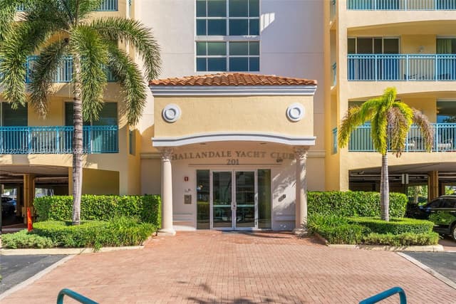 201 Golden Isles Dr # 505, Hallandale Beach FL 33009 - Hallandale Beach, FL - Photo 3