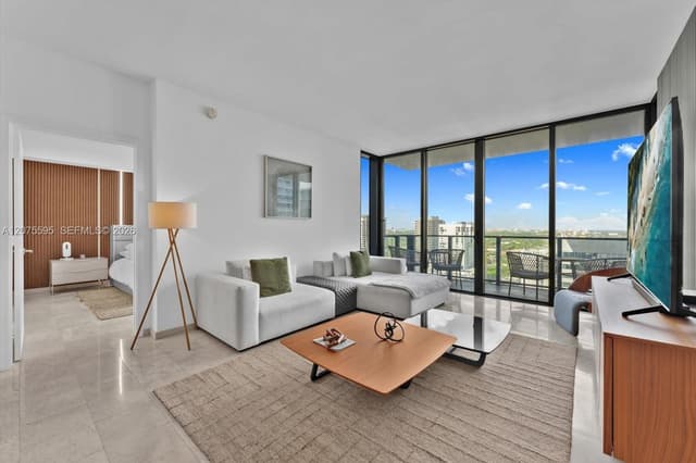 88 SW 7th St # 2204, Miami FL 33130 - Miami, FL - Photo 4