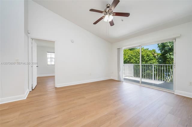 11145 SW 6th St # 302, Pembroke Pines FL 33025 - Pembroke Pines, FL - Photo 2