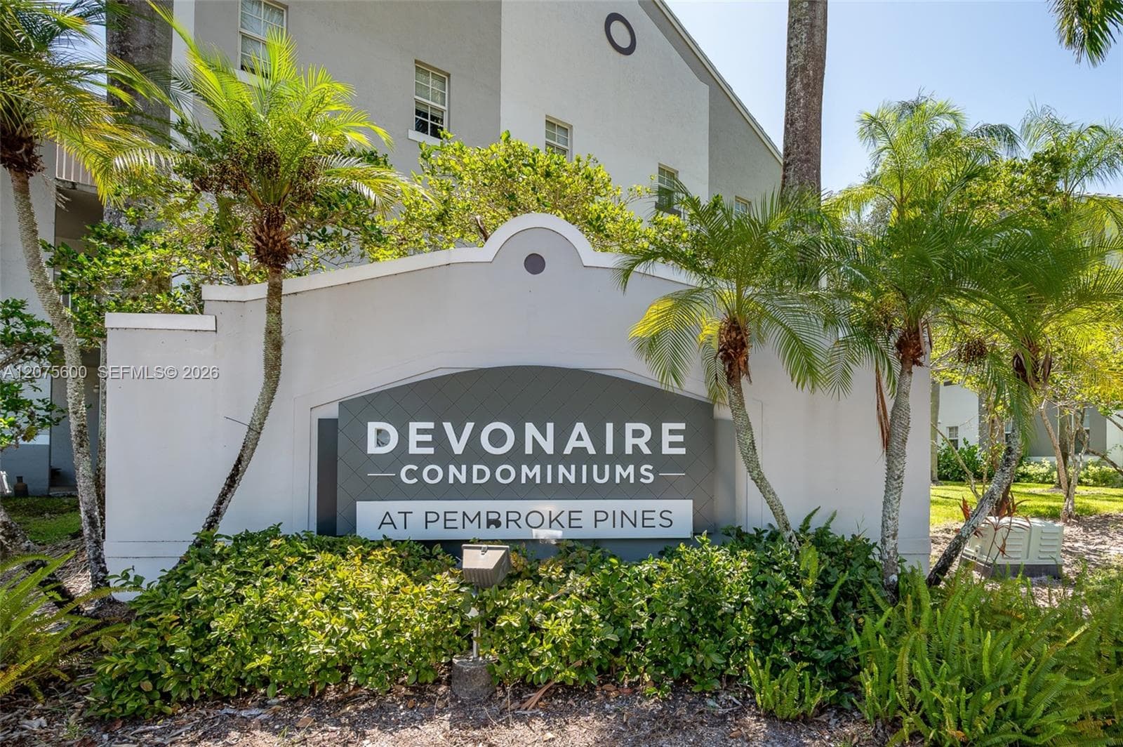 11145 SW 6th St # 302, Pembroke Pines FL 33025 - Pembroke Pines, FL - Photo 1