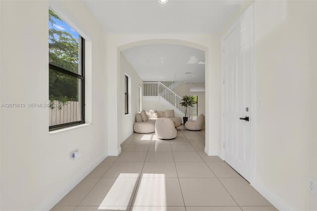 10204 NW 86th St, Doral FL 33178 - Doral, FL - Photo 7
