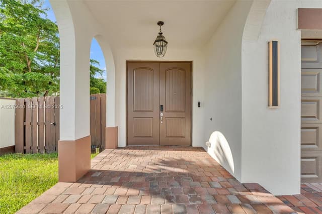 10204 NW 86th St, Doral FL 33178 - Doral, FL - Photo 5