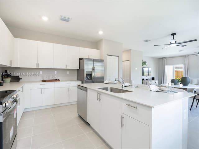27307 SW 159 CT, Miami FL 33031 - Miami, FL - Photo 6