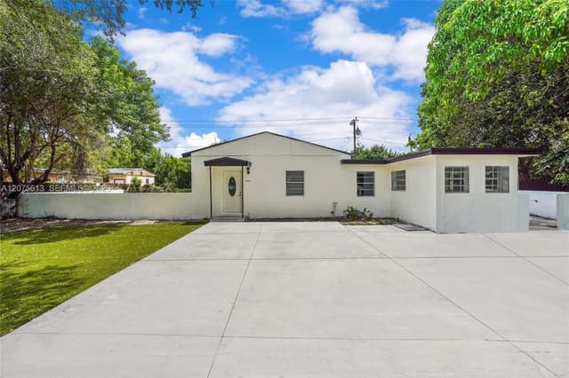 360 NW 179th Ter, Miami Gardens FL 33169 - Miami Gardens, FL - Photo 2