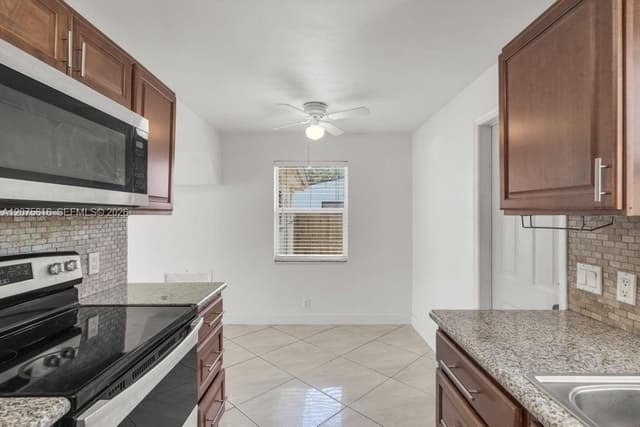 2539 Coolidge St, Hollywood FL 33020 - Hollywood, FL - Photo 7