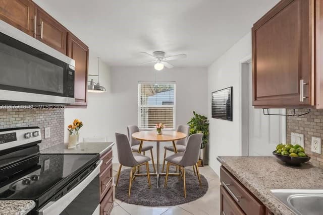 2539 Coolidge St, Hollywood FL 33020 - Hollywood, FL - Photo 3