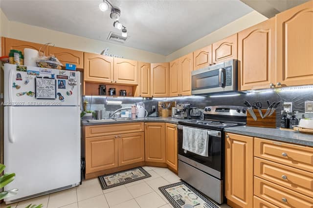 755 Harem Ave, Opa-Locka FL 33054 - Opa-Locka, FL - Photo 2