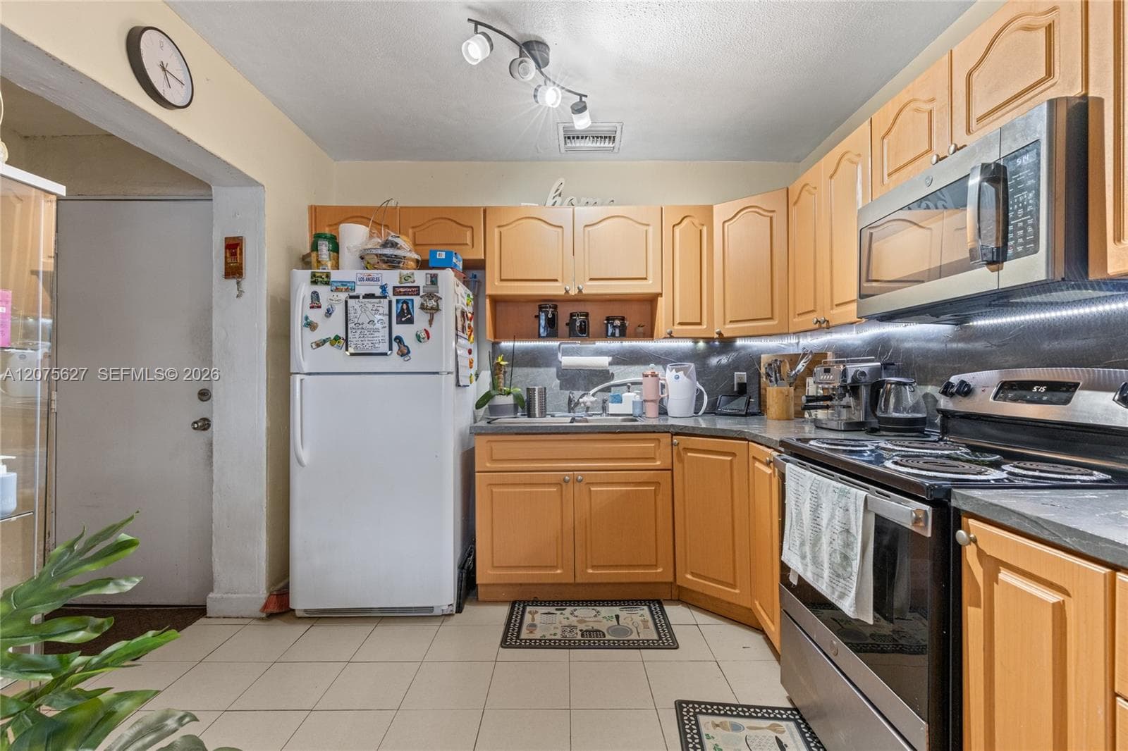 755 Harem Ave, Opa-Locka FL 33054 - Opa-Locka, FL - Photo 1
