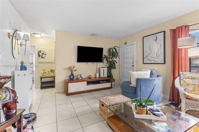 755 Harem Ave, Opa-Locka FL 33054 - Opa-Locka, FL - Photo 4