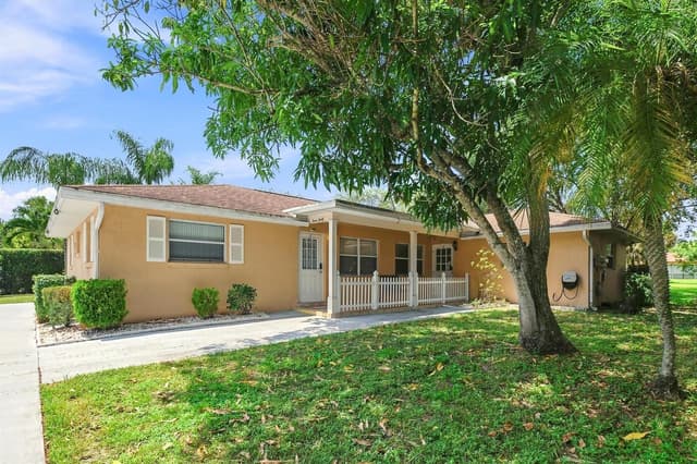 1230 BLOCK ISLAND Road # 1, Wellington FL 33414 - Wellington, FL - Photo 2