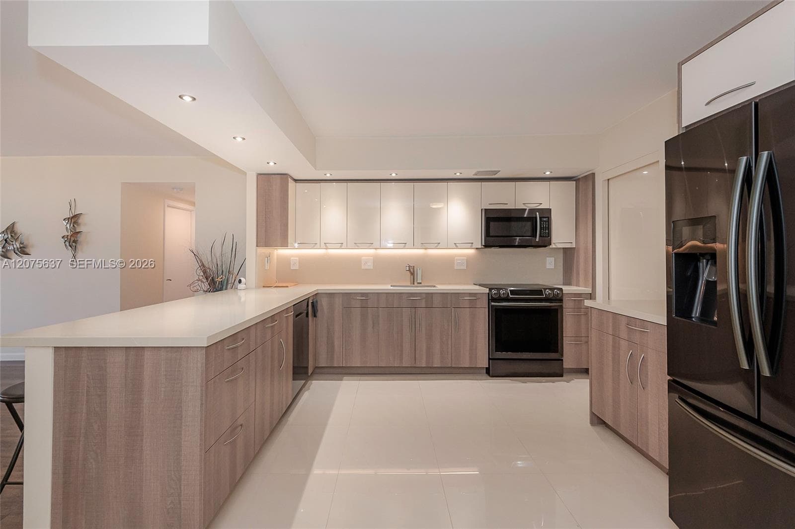 600 Three Islands Blvd # 521, Hallandale Beach FL 33009 - Hallandale Beach, FL - Photo 1
