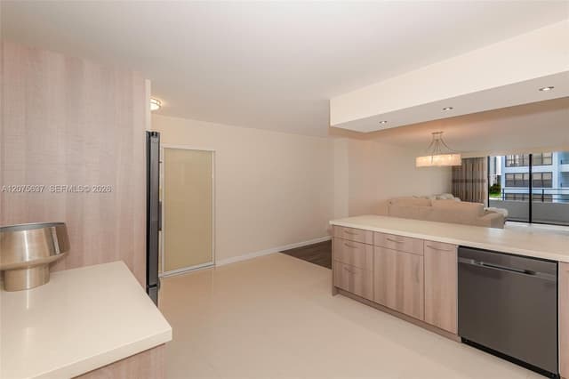 600 Three Islands Blvd # 521, Hallandale Beach FL 33009 - Hallandale Beach, FL - Photo 4