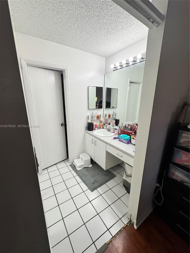 840 W Palm Run Dr, North Lauderdale FL 33068 - North Lauderdale, FL - Photo 6