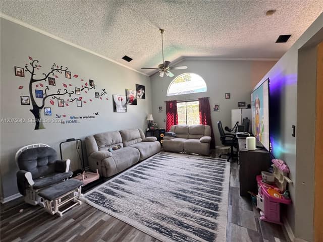 840 W Palm Run Dr, North Lauderdale FL 33068 - North Lauderdale, FL - Photo 3