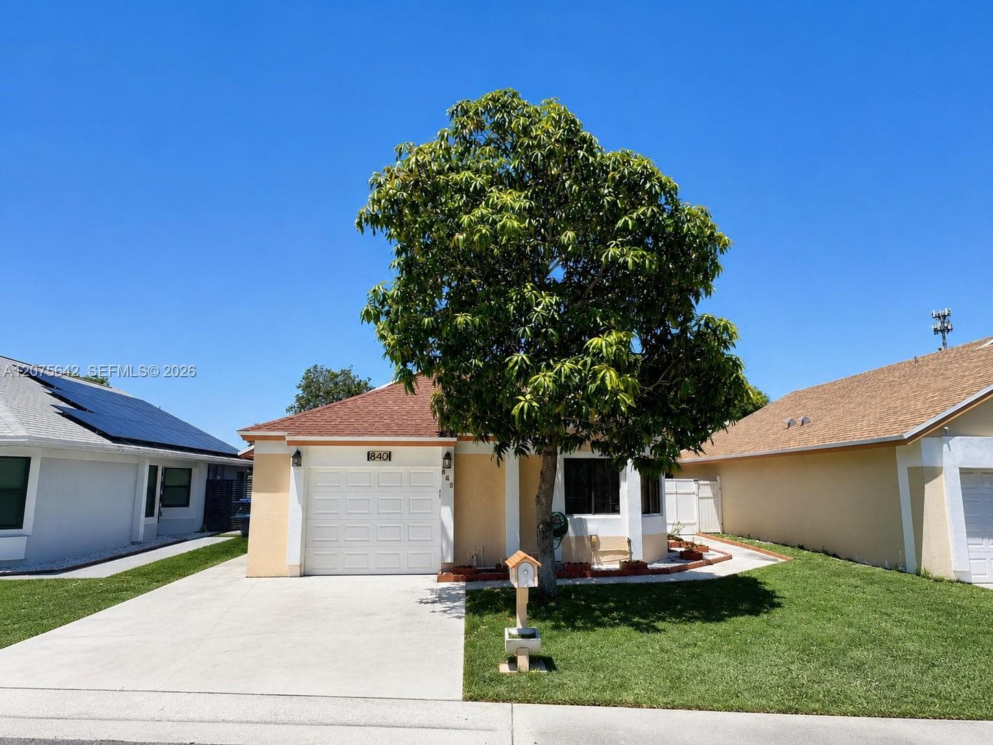 840 W Palm Run Dr, North Lauderdale FL 33068 - North Lauderdale, FL - Photo 1