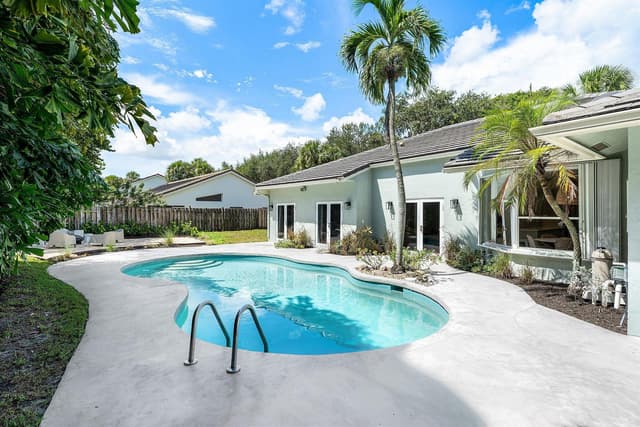 2815 HAMPTON Circle E, Delray Beach FL 33445 - Delray Beach, FL - Photo 7