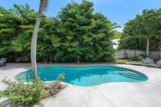 2815 HAMPTON Circle E, Delray Beach FL 33445 - Delray Beach, FL - Photo 5