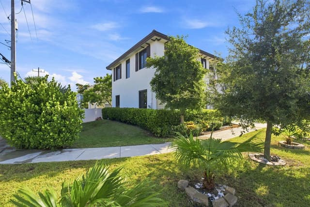 1090 SE 3RD Street # 1090, Pompano Beach FL 33060 - Pompano Beach, FL - Photo 5