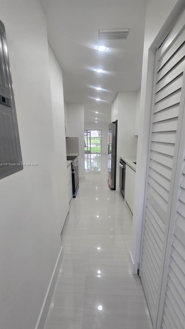 3050 NW 106th Ave # 7, Sunrise FL 33322 - Sunrise, FL - Photo 5