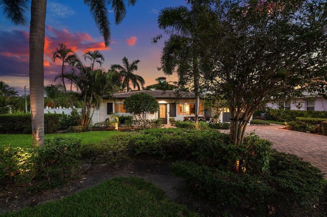 124 Bonnie Briar Lane, Delray Beach FL 33444 - Delray Beach, FL - Photo 2