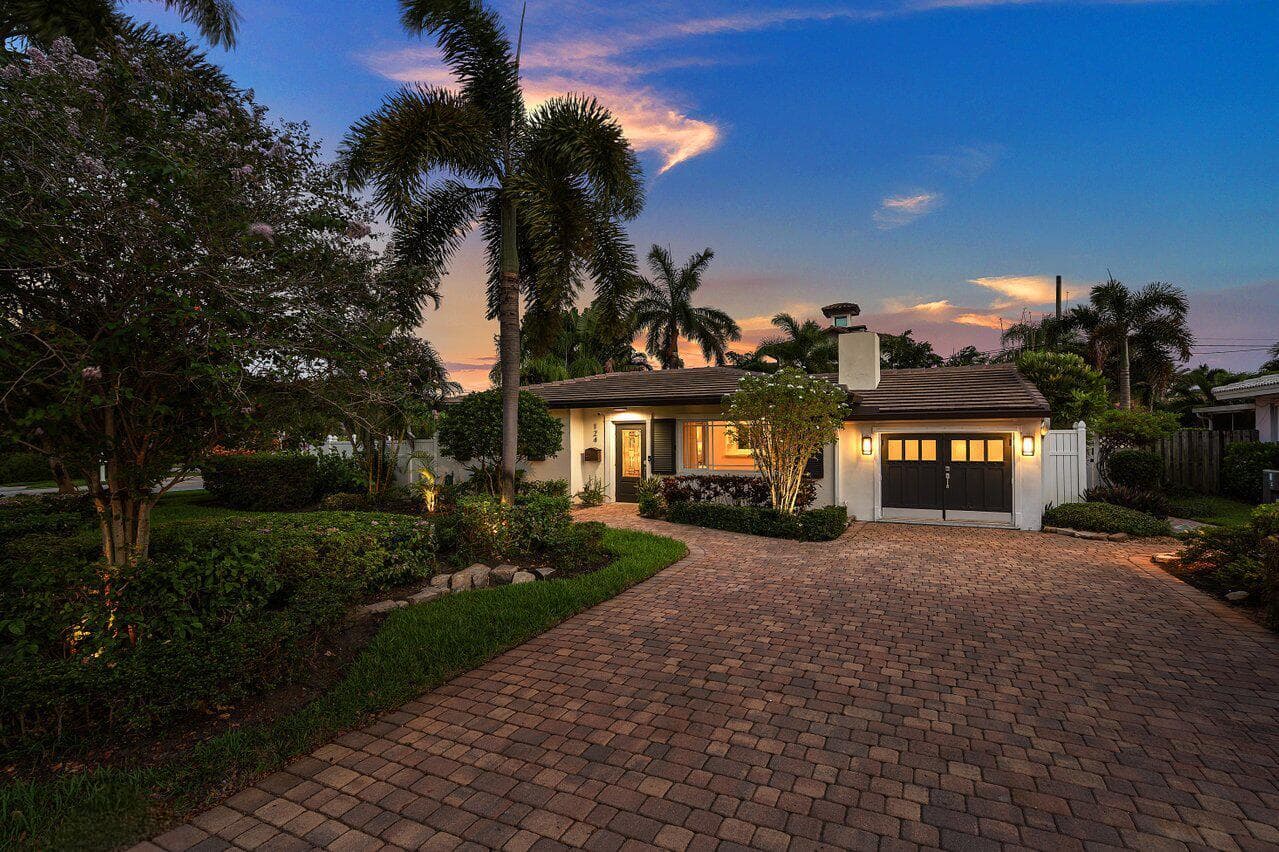 124 Bonnie Briar Lane, Delray Beach FL 33444 - Delray Beach, FL - Photo 1