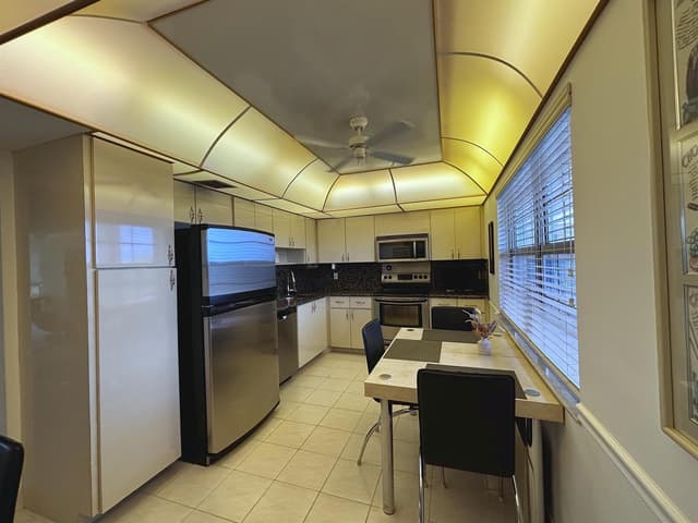 3930 OAKS CLUBHOUSE Drive # 506, Pompano Beach FL 33069 - Pompano Beach, FL - Photo 7