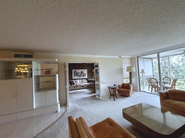 3930 OAKS CLUBHOUSE Drive # 506, Pompano Beach FL 33069 - Pompano Beach, FL - Photo 4