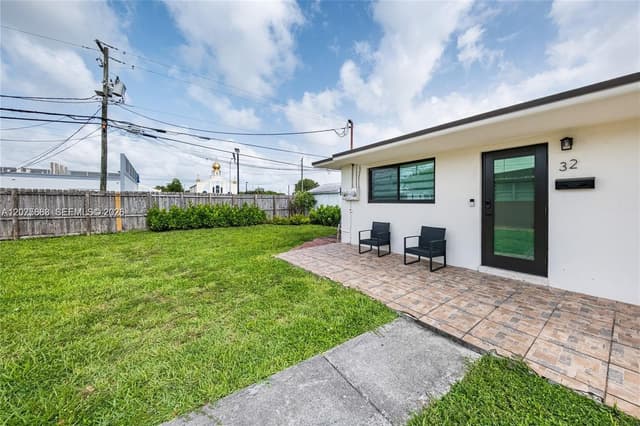30 NW 56th Ct, Miami FL 33126 - Miami, FL - Photo 2
