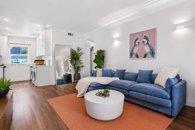 1446 Lenox Ave # 5, Miami Beach FL 33139 - Miami Beach, FL - Photo 2