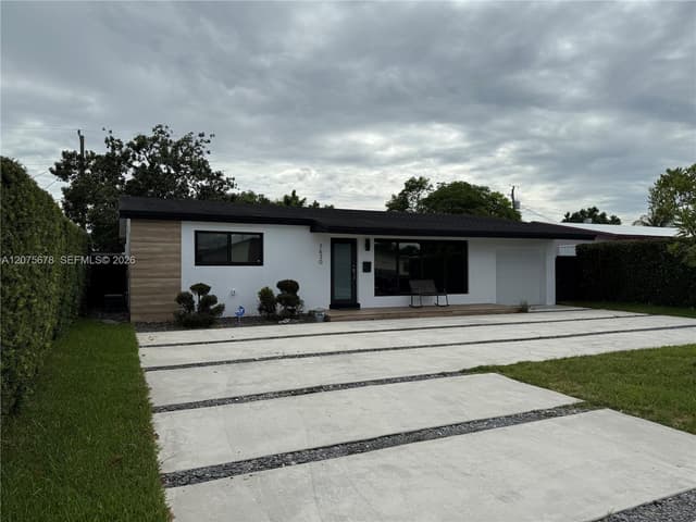 7630 Venetian St, Miramar FL 33023 - Miramar, FL - Photo 4