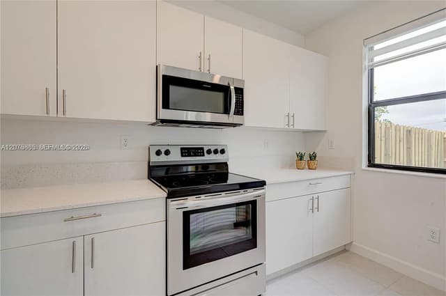 23220 SW 131st Ct, Miami FL 33170 - Miami, FL - Photo 6