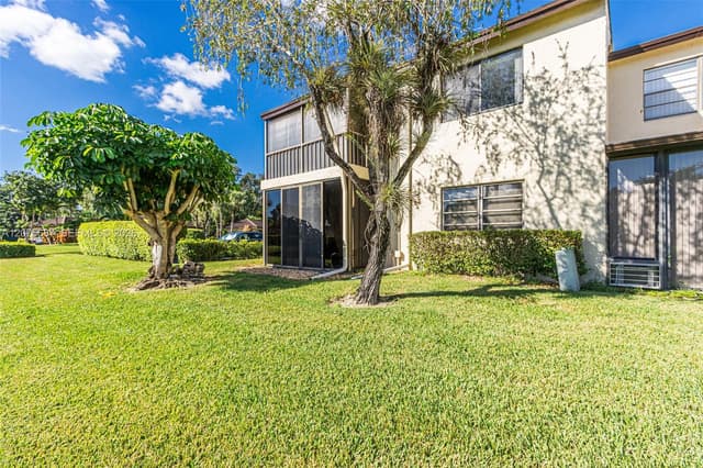 8566 Casa Del Lago # H, Boca Raton FL 33433 - Boca Raton, FL - Photo 6
