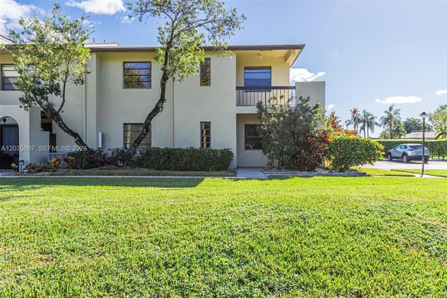 8566 Casa Del Lago # H, Boca Raton FL 33433 - Boca Raton, FL - Photo 4