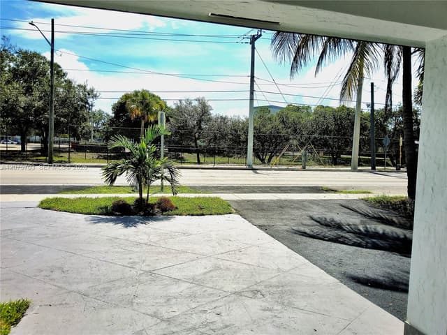 1125 NW 27th Ave, Fort Lauderdale FL 33311 - Fort Lauderdale, FL - Photo 6