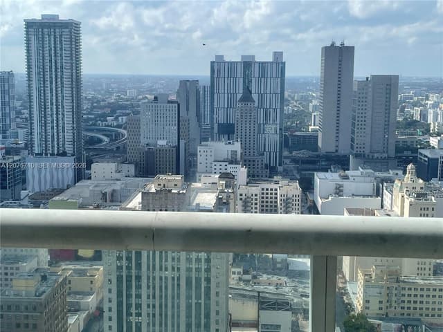 50 Biscayne Blvd # 4105, Miami FL 33132 - Miami, FL - Photo 5