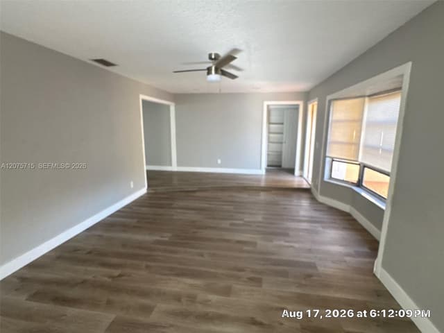 9401 NW 20th St, Pembroke Pines FL 33024 - Pembroke Pines, FL - Photo 2
