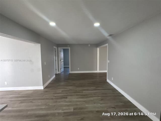 9401 NW 20th St, Pembroke Pines FL 33024 - Pembroke Pines, FL - Photo 4