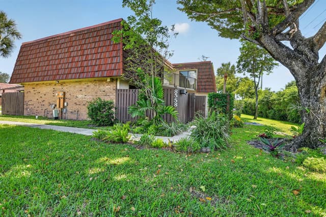 8558 Boca Rio Drive, Boca Raton FL 33433 - Boca Raton, FL - Photo 2