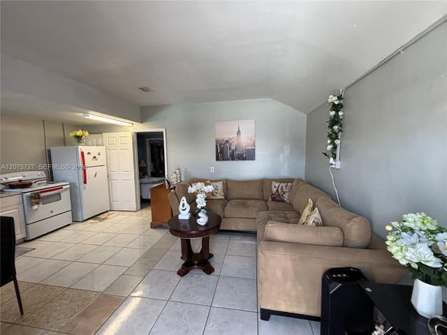 5730 Plunkett St, Hollywood FL 33023 - Hollywood, FL - Photo 3